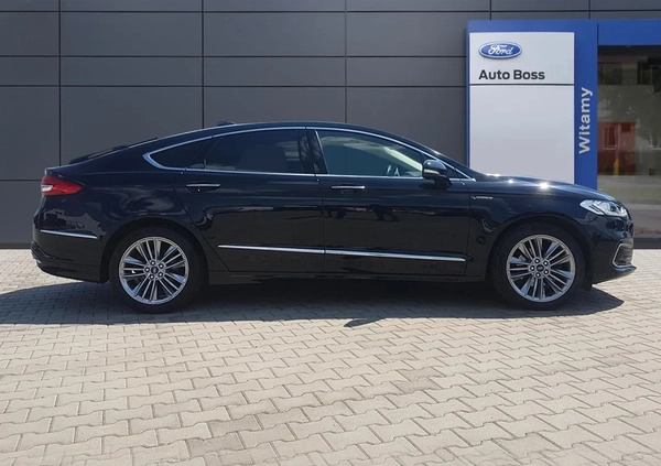 Ford Mondeo cena 115000 przebieg: 81300, rok produkcji 2020 z Rymanów małe 211